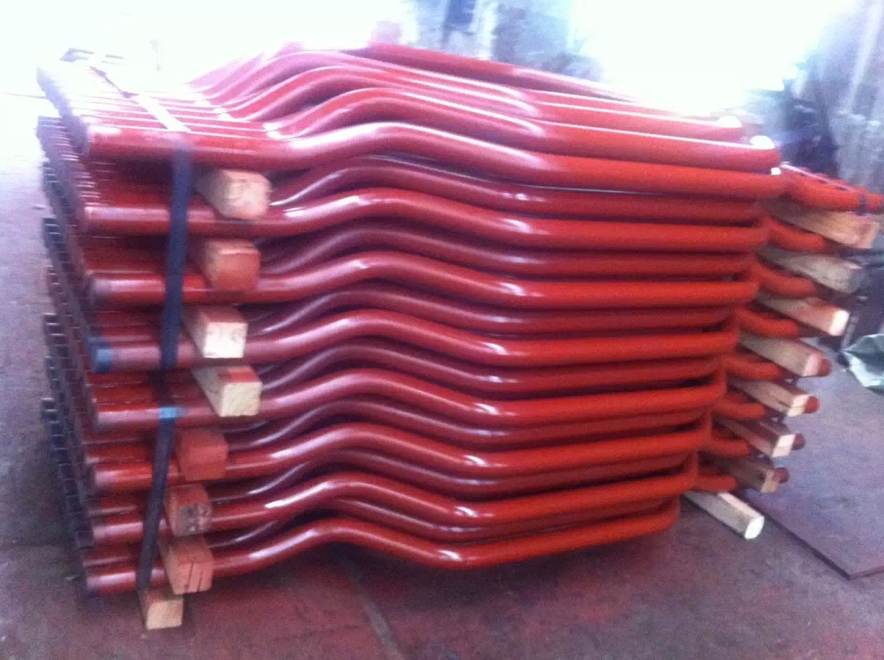 末級(jí)過(guò)熱器進(jìn)口側(cè)異種鋼