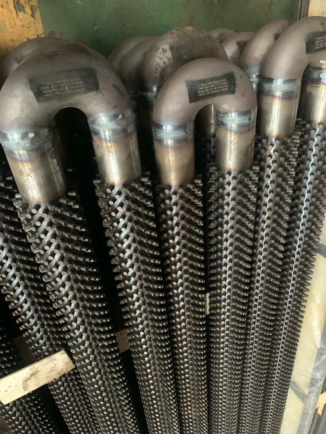 管子Φ63.5×4 ，材質(zhì)12Cr1MoVG，用于低溫再熱器