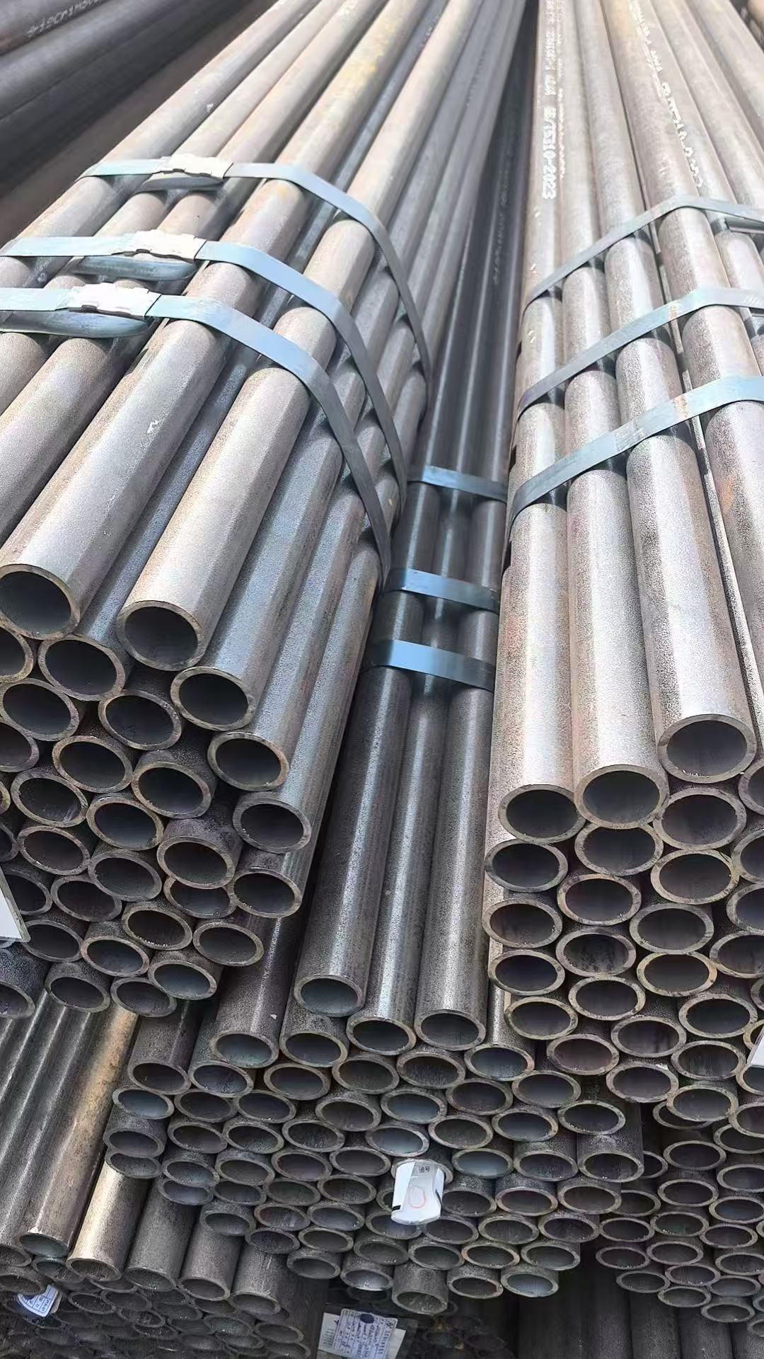 低溫再熱器管 Φ57×4.5mm,材質(zhì)：12Cr1MoVG。含材質(zhì)證明、出廠合格證，水壓試驗(yàn)、通球報(bào)告等資料